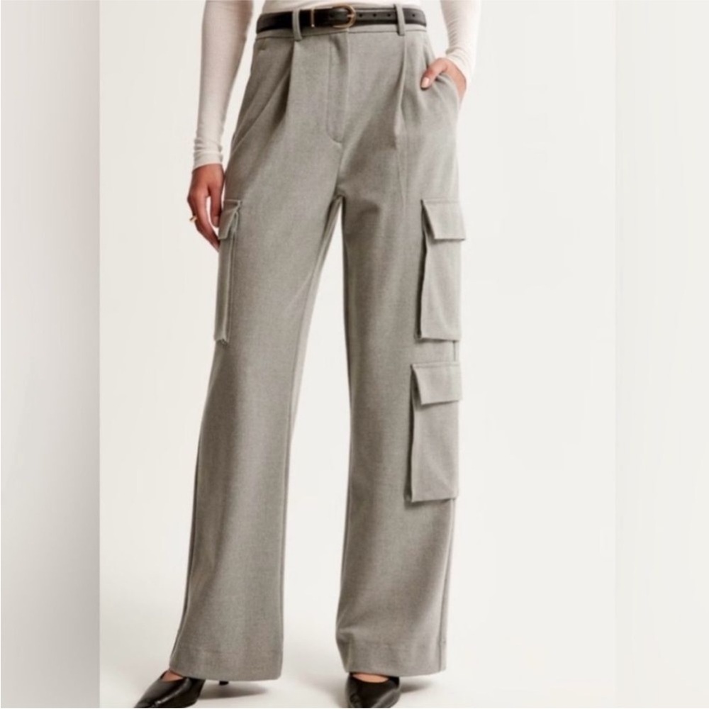 Abercrombie & Fitch Brushed Suiting Tailored Cargo Wide Leg Pants Size 4 Short